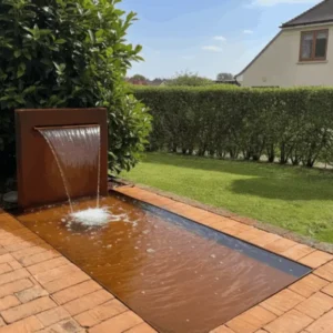 Spejlbassin med 90 cm vandfald i corten stål måler 200 x 100 x 10 cm