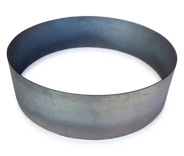 Jern ring rust som ben til rundt spejlbassin
